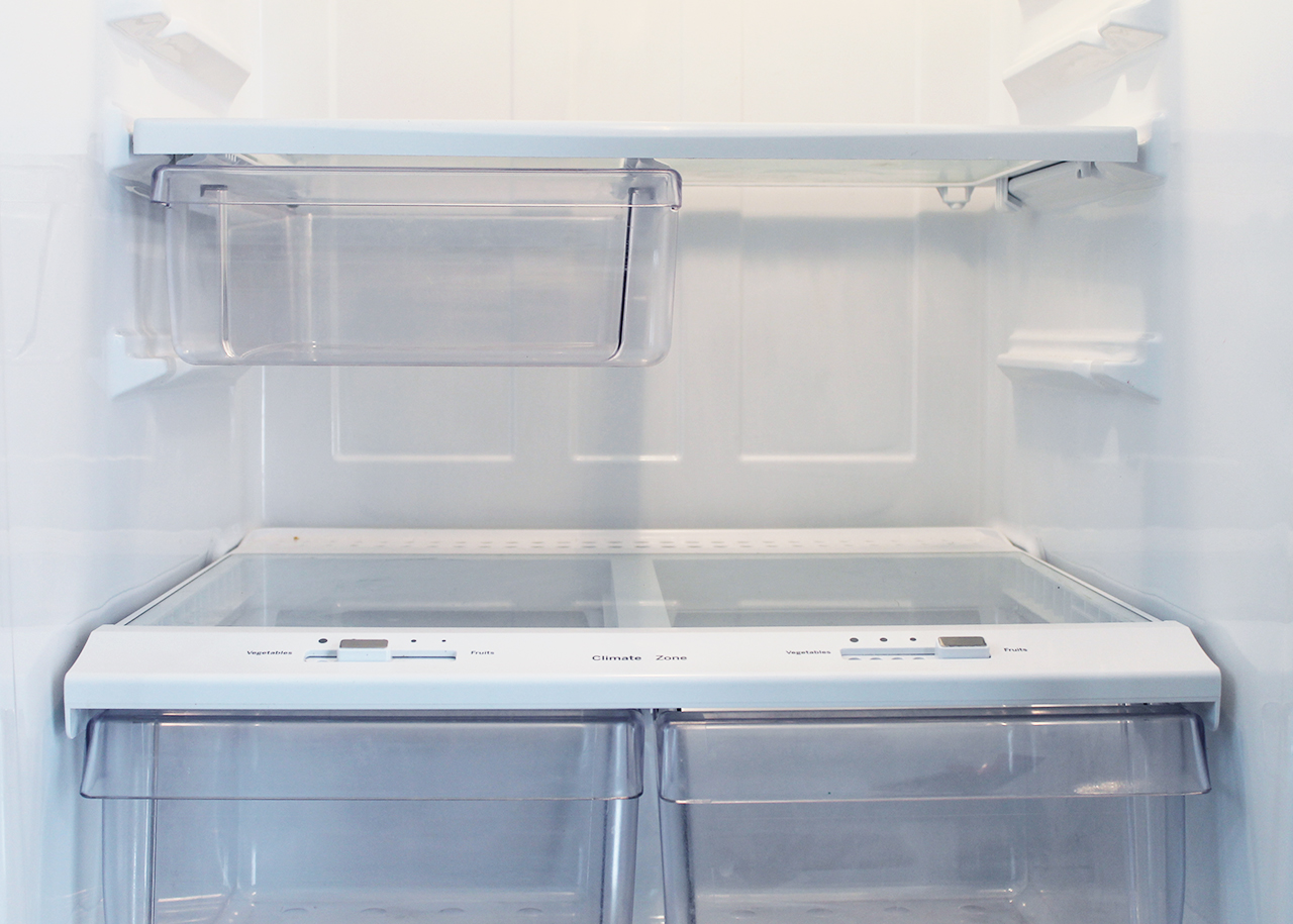 How to deep clean your refrigerator naturally